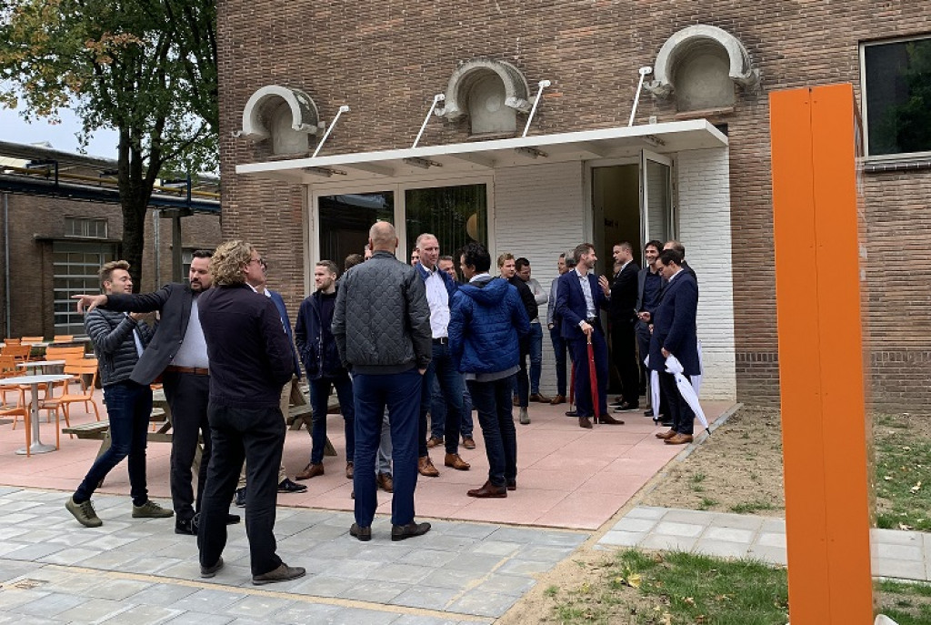 BNZ leden op bezoek bij buren in Arnhem